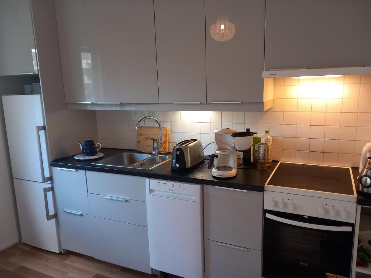 Puotilan Rose Appartement Helsinki Buitenkant foto
