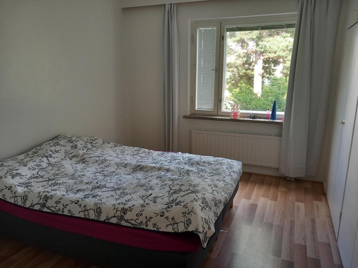 Puotilan Rose Appartement Helsinki Buitenkant foto