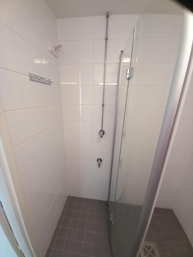 Puotilan Rose Appartement Helsinki Buitenkant foto